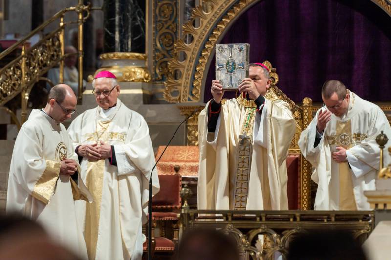 2024_03_28_olajszentelesi szentmise_48.jpg